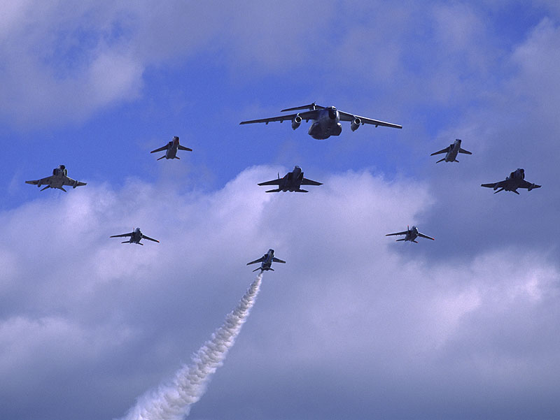 C-1 F-4 F-15 T-2 T-4 Mix formation