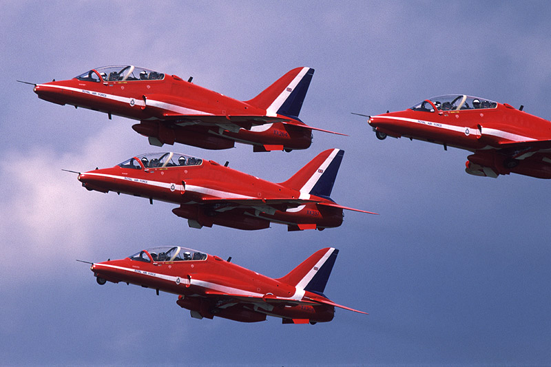 Red Arrows formation take-off