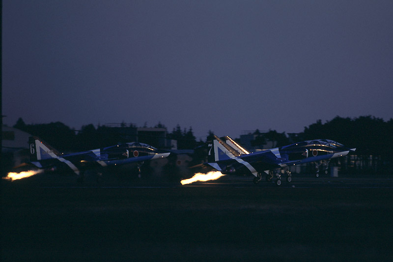 T-2 Blue Impulse takeoff at dawn